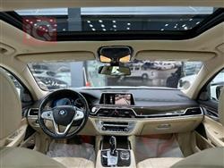 بي ام دبليو الفئة 7